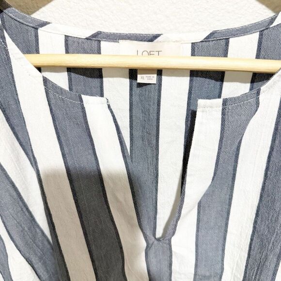 ANN TAYLOR LOFT | Gray Charcoal Off White Stripe Peplum Tank Top Split Neck | XL - Picture 5 of 7